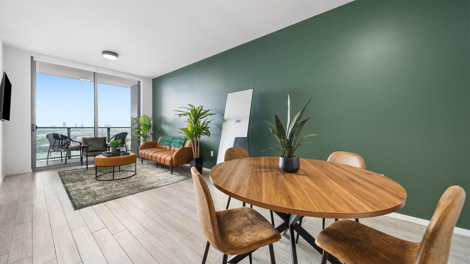 Appartement 2-bedr Downtown Bay Views